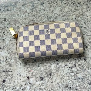 Got ran over by a car zipper is broke